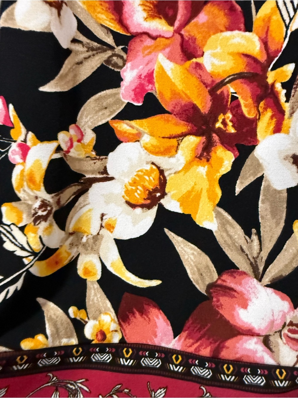 White House Black Market Black Floral V-Neck Camisole with Pink & Yellow Large - Picture 4 of 7
